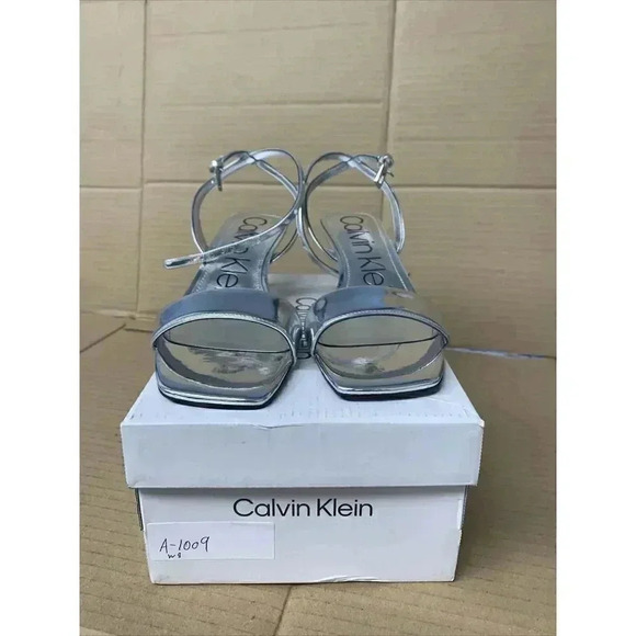 1009. NEW! calvin klein shoes-Silver- Us 8 women - Picture 1 of 4